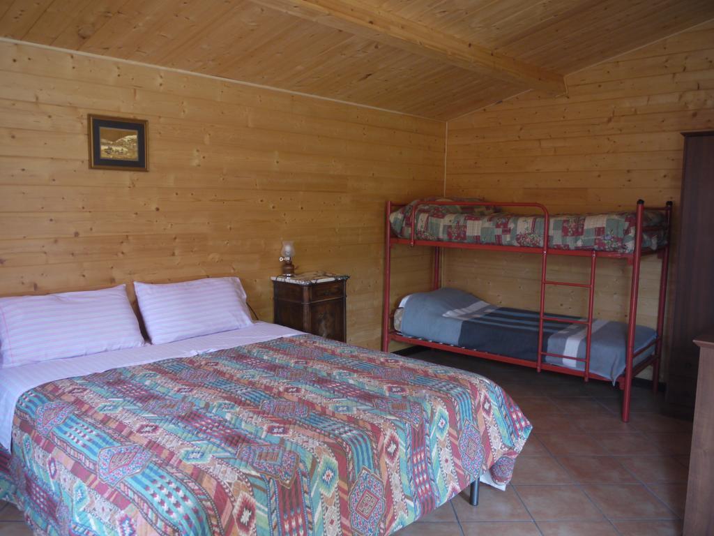 Su Trabi B&B Fluminimaggiore Kamer foto