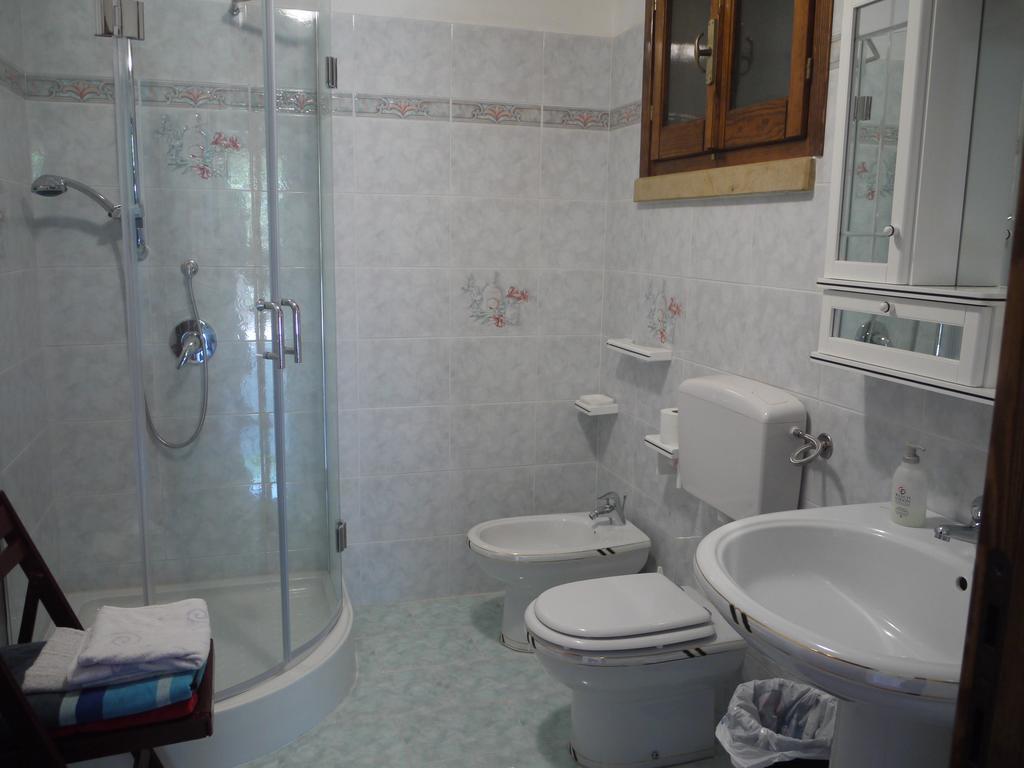Su Trabi B&B Fluminimaggiore Kamer foto