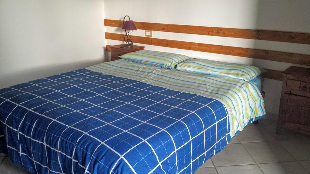 Su Trabi B&B Fluminimaggiore Buitenkant foto